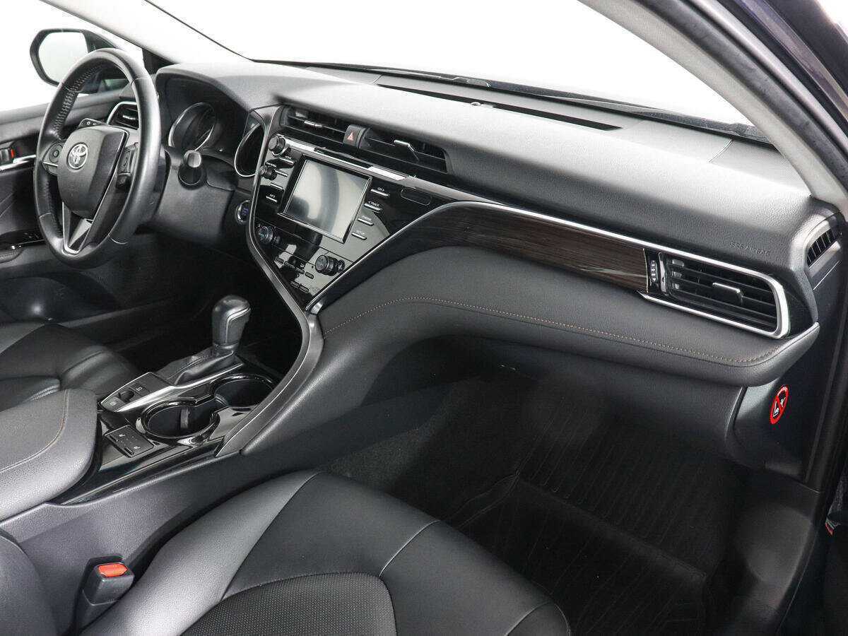 Toyota Camry, 2018 Фото №10