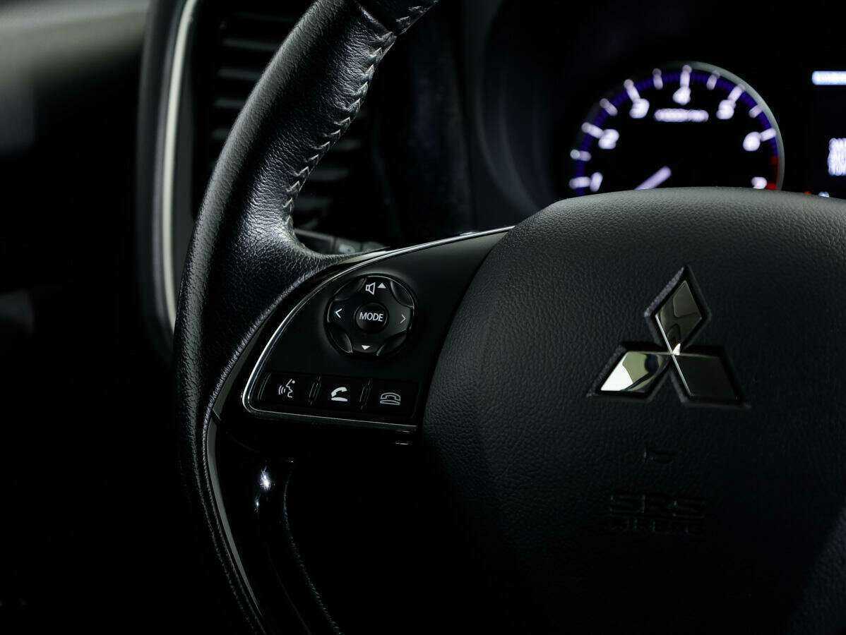 Mitsubishi Outlander, 2018 Фото №14