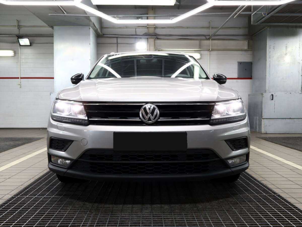 Volkswagen Tiguan, 2019 Фото №2