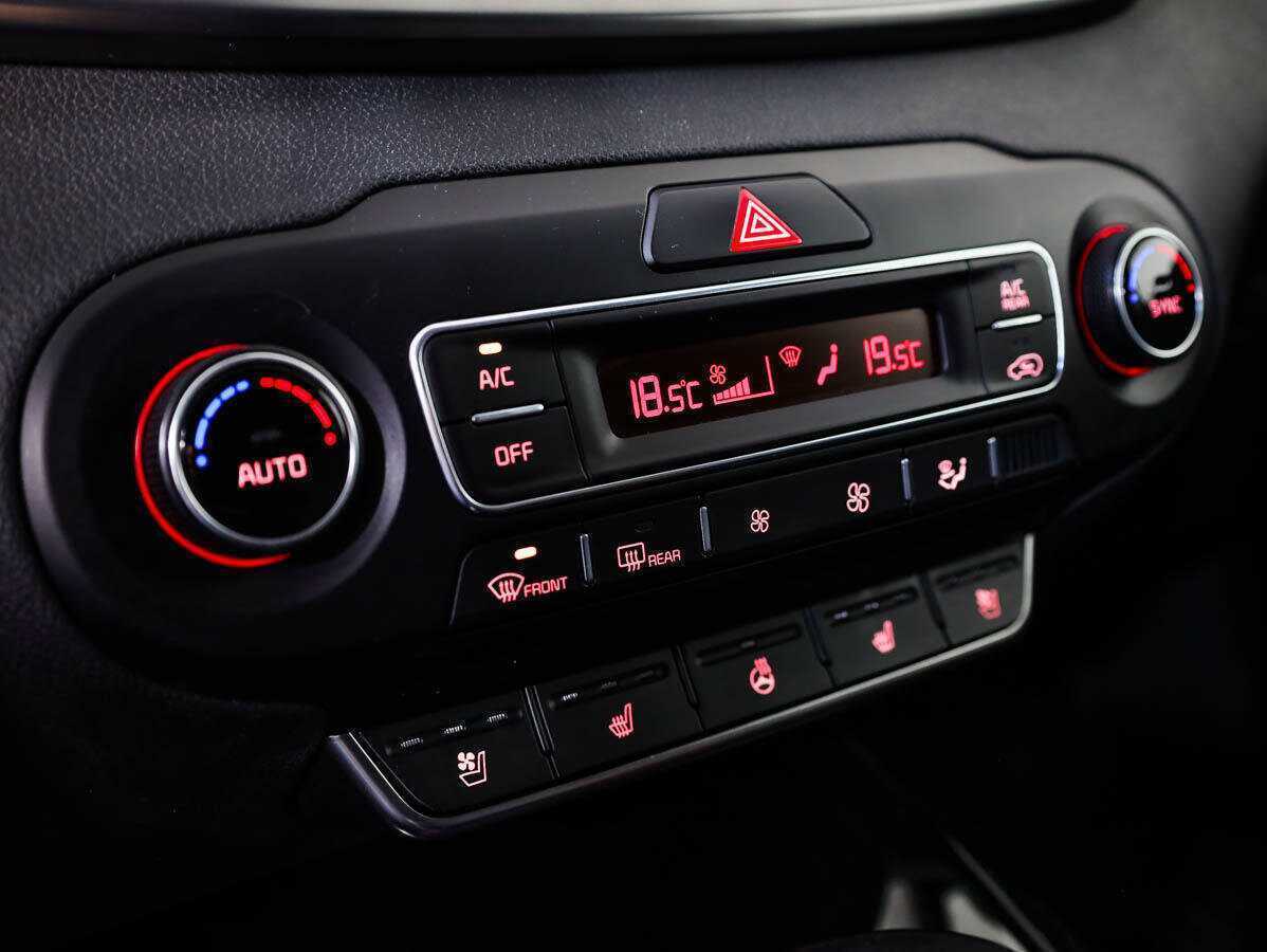 Kia Sorento, 2018 Фото №16