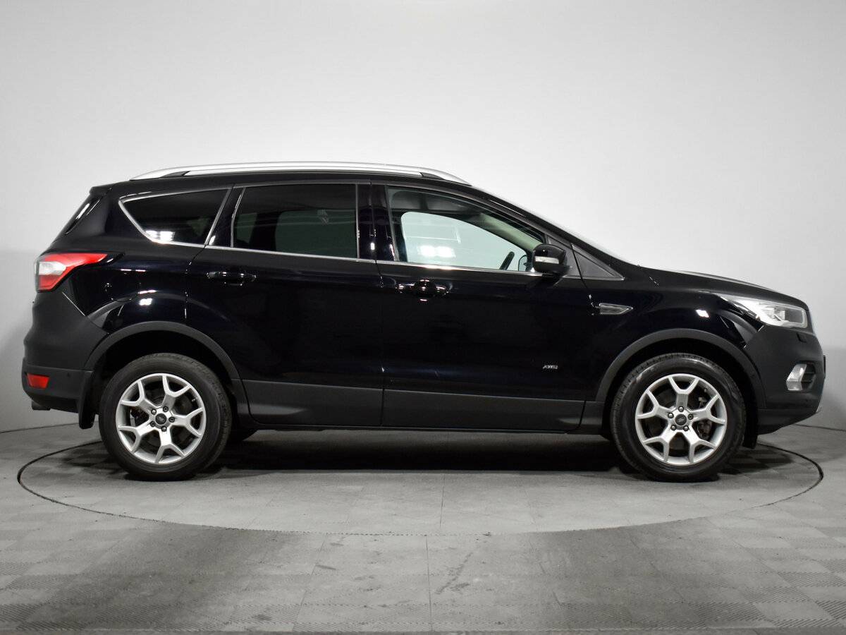 Ford Kuga II Рестайлинг, 2017 Фото №4