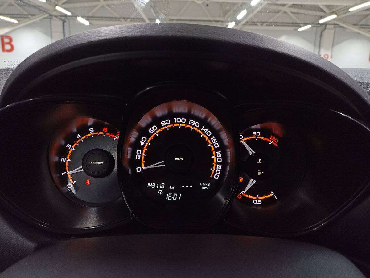 Lada (ВАЗ) Vesta SW, 2020 Фото №13