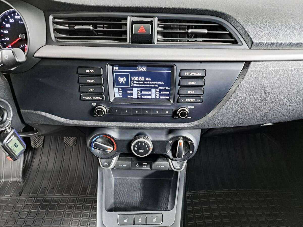 Kia Rio, 2018 Фото №11