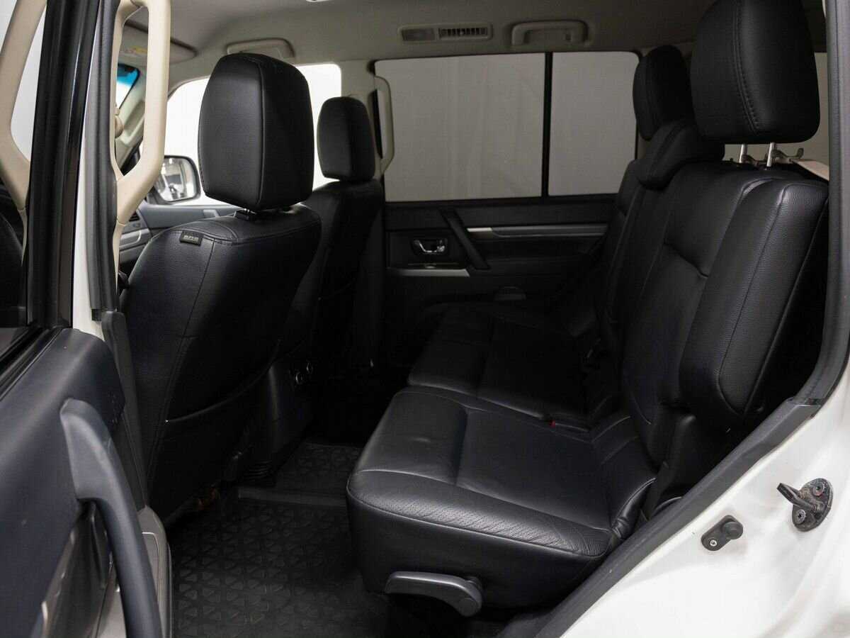 Mitsubishi Pajero, 2013 Фото №10