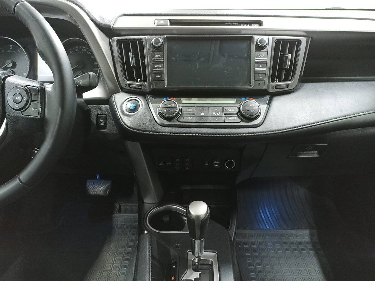 Toyota RAV4, 2017 Фото №15