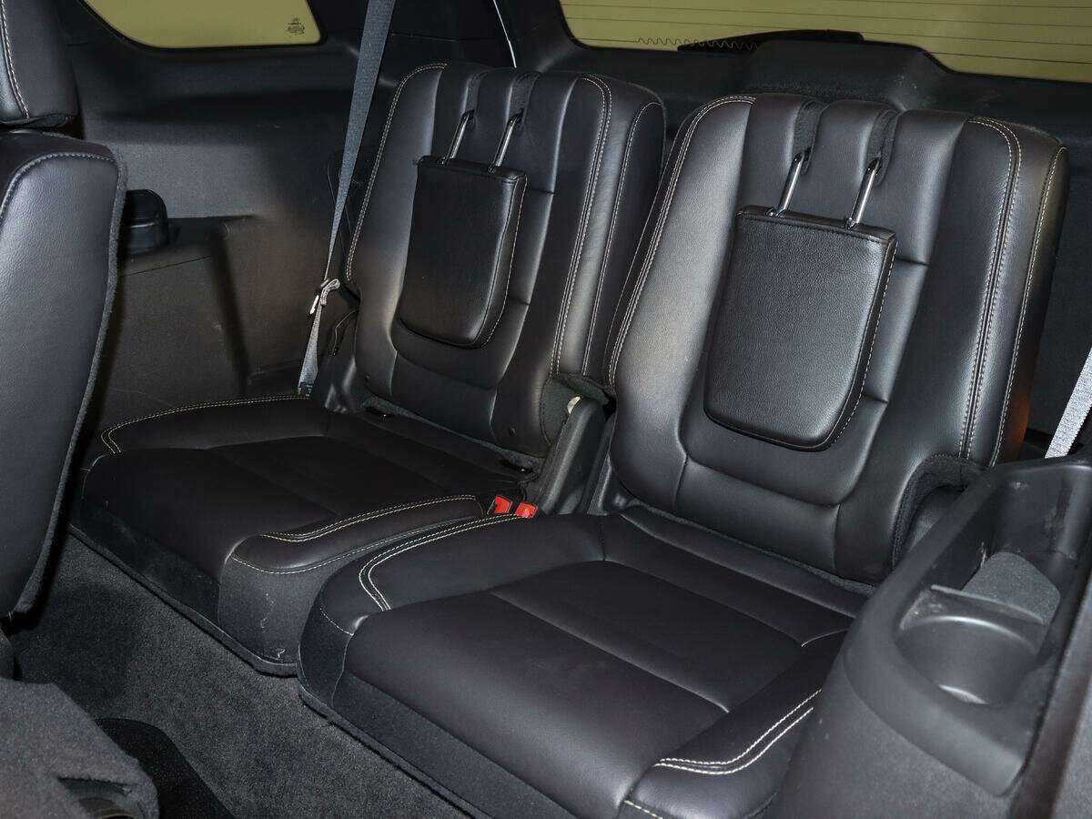 Ford Explorer Sport, 2015 Фото №10