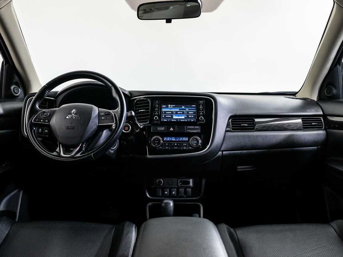 Mitsubishi Outlander, 2017 Фото №10