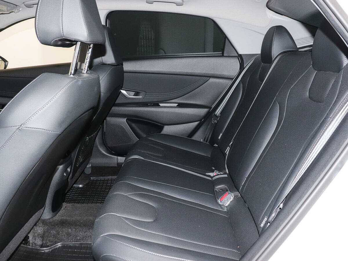 Hyundai Elantra, 2024 Фото №9