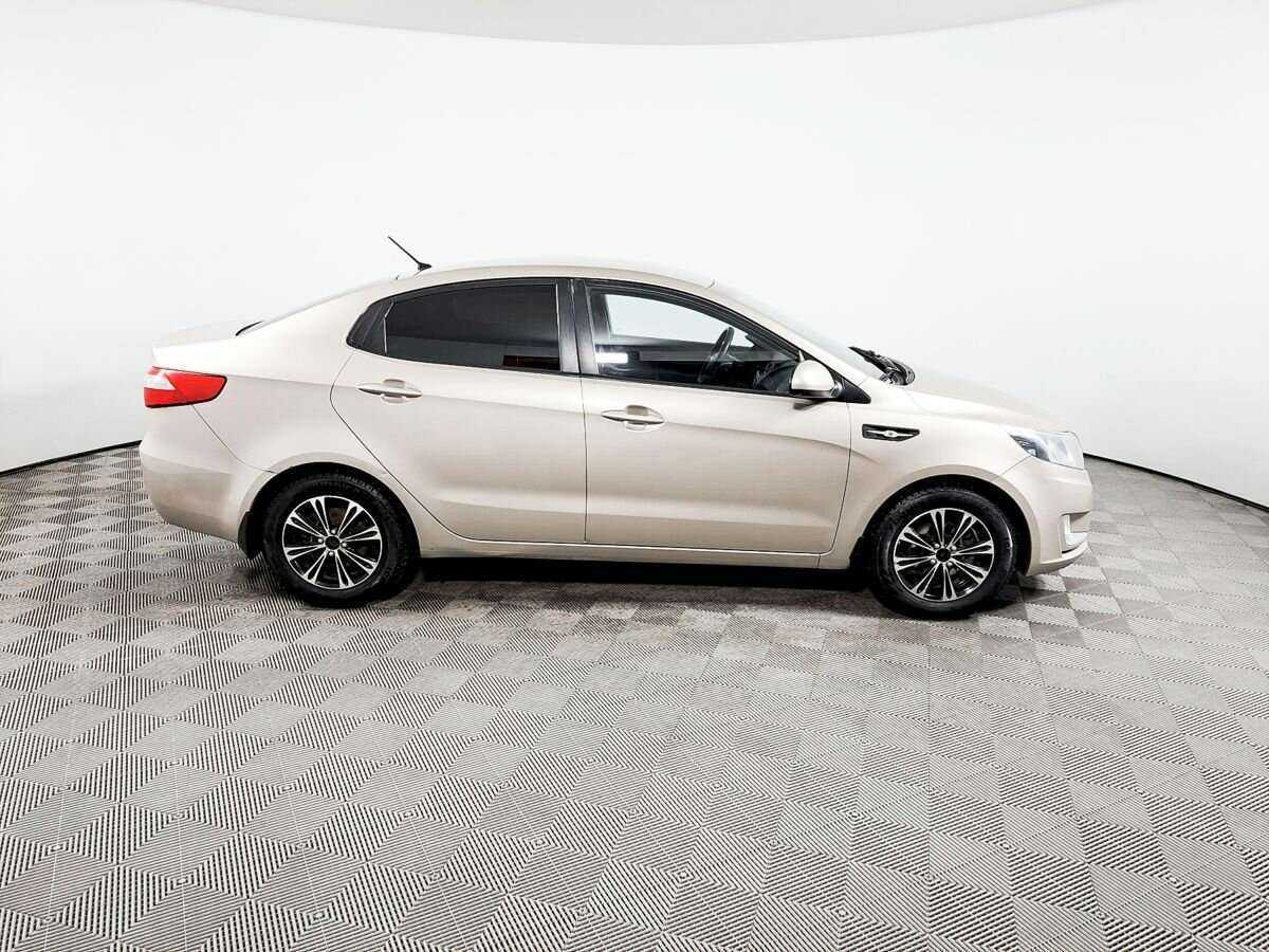 Kia Rio 5-speed, 2013 Фото №4