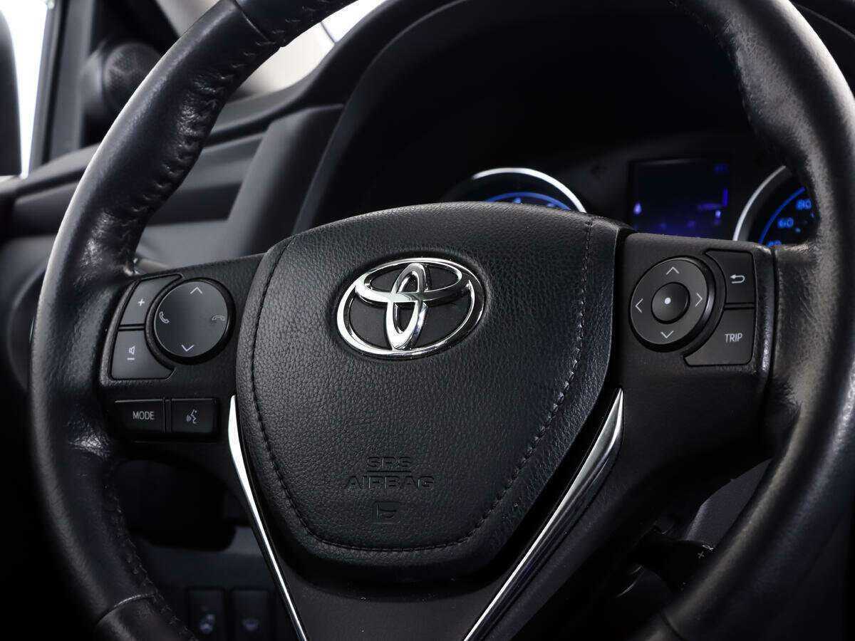 Toyota Corolla, 2018 Фото №14