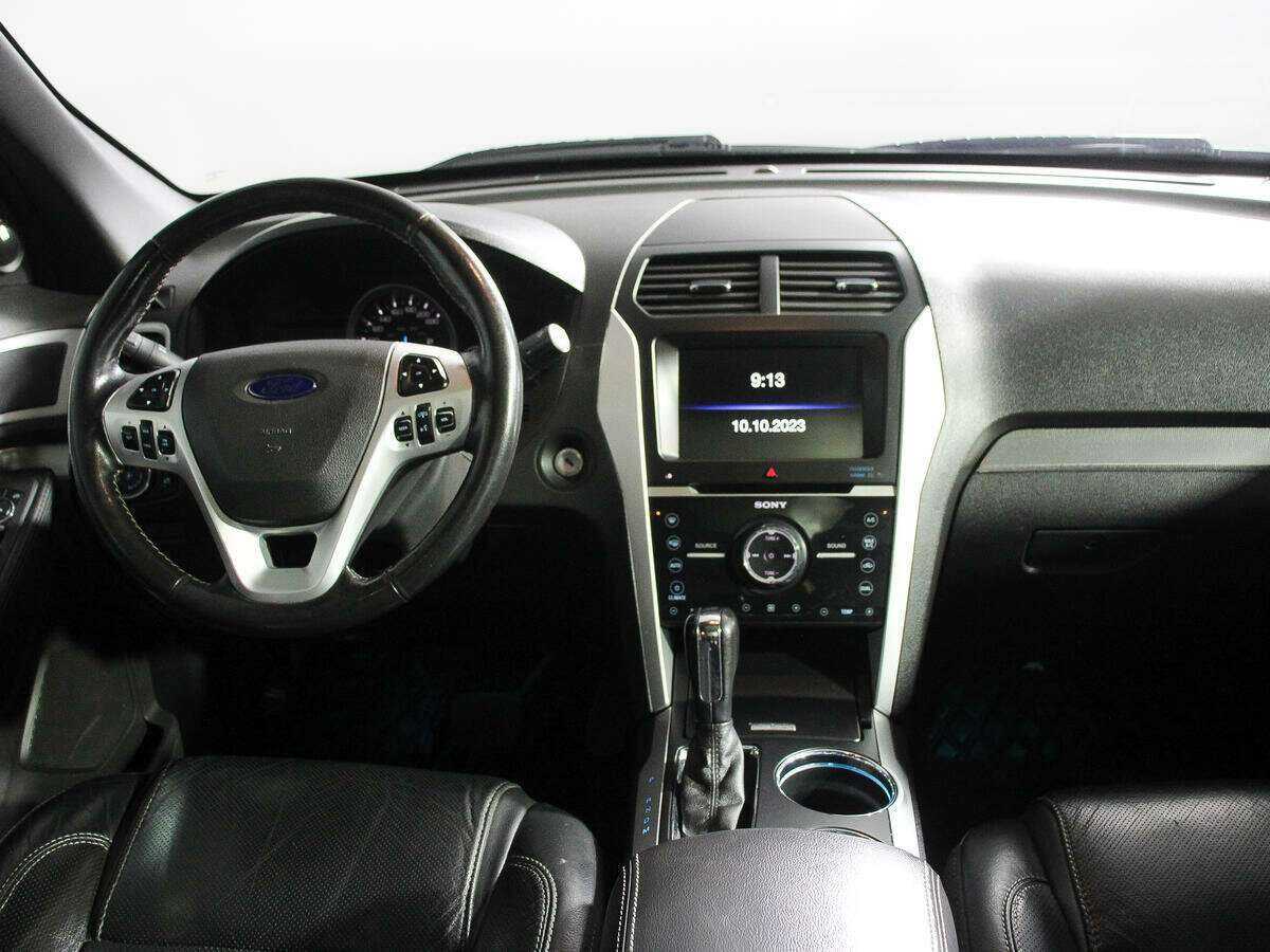 Ford Explorer Sport, 2013 Фото №10