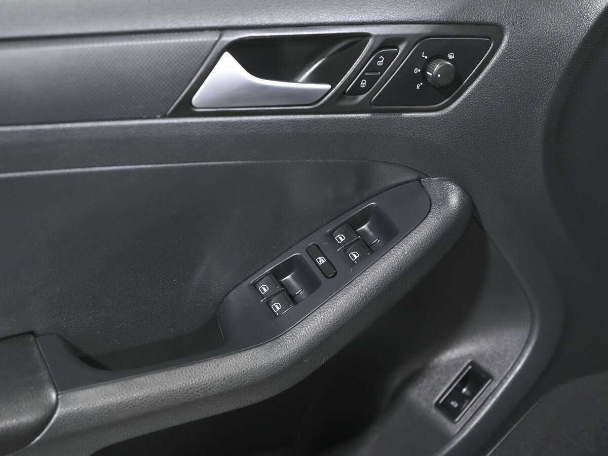 Volkswagen Jetta, 2013 Фото №12
