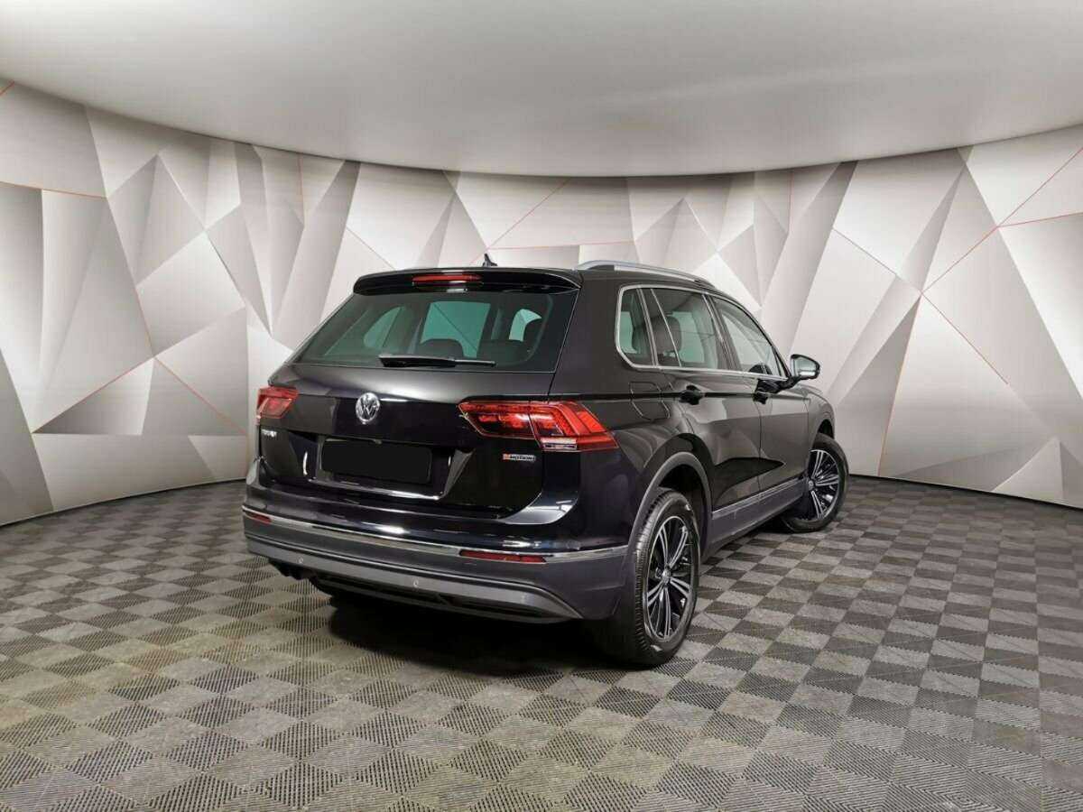 Volkswagen Tiguan, 2019 Фото №2