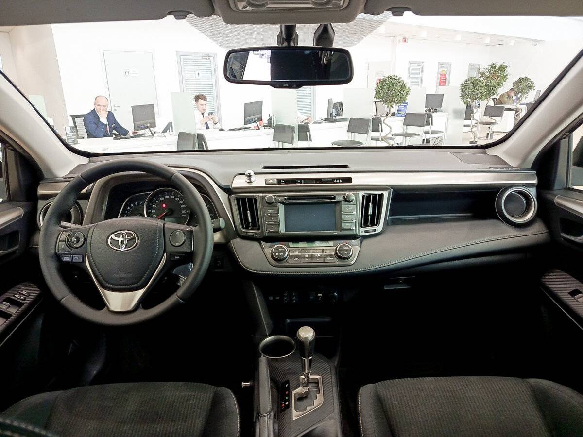 Toyota RAV4, 2015 Фото №14