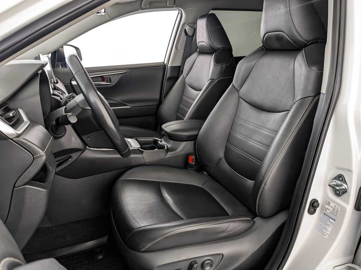 Toyota RAV4, 2019 Фото №20