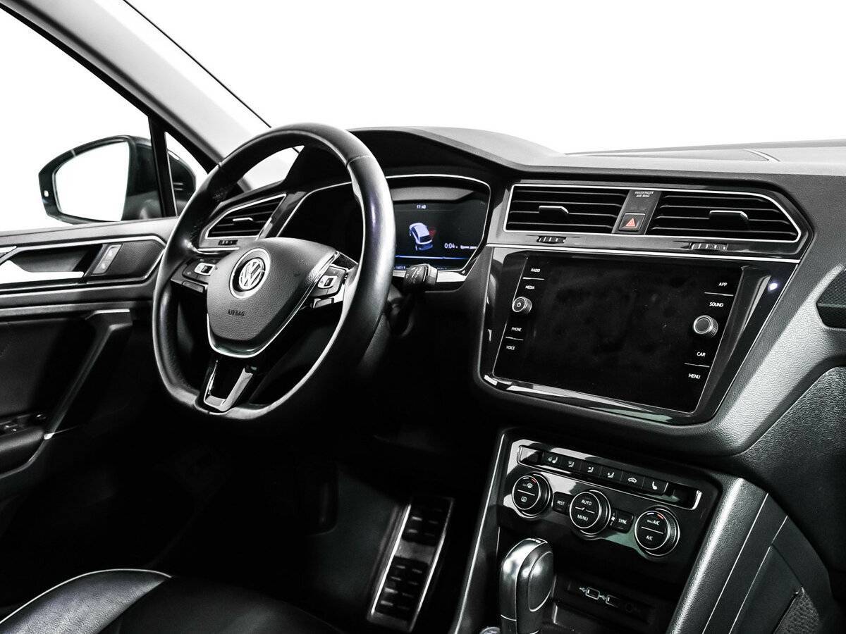 Volkswagen Tiguan, 2018 Фото №9