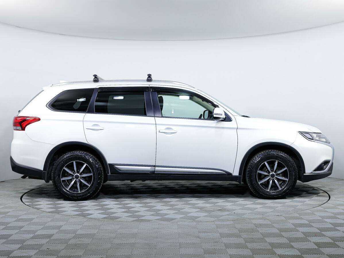 Mitsubishi Outlander, 2018 Фото №4