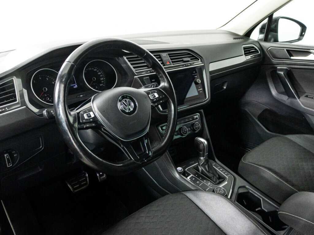 Volkswagen Tiguan, 2018 Фото №11