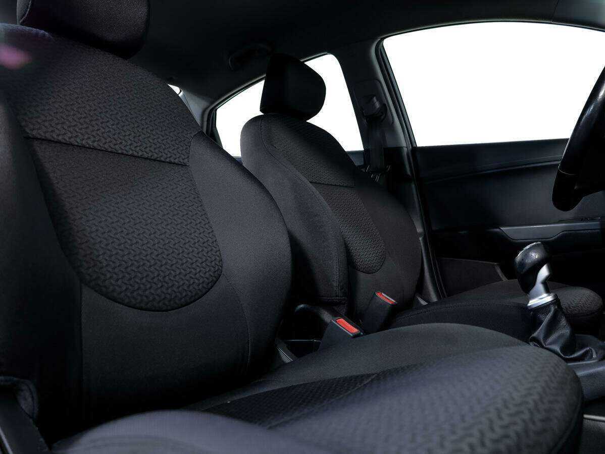 Kia Rio, 2017 Фото №13