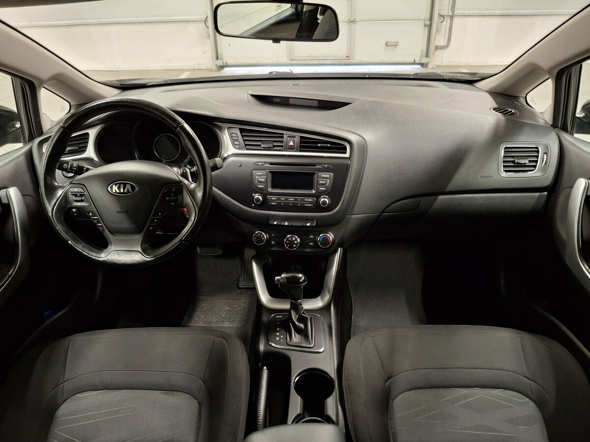 Kia Ceed II Рестайлинг, 2015 Фото №14