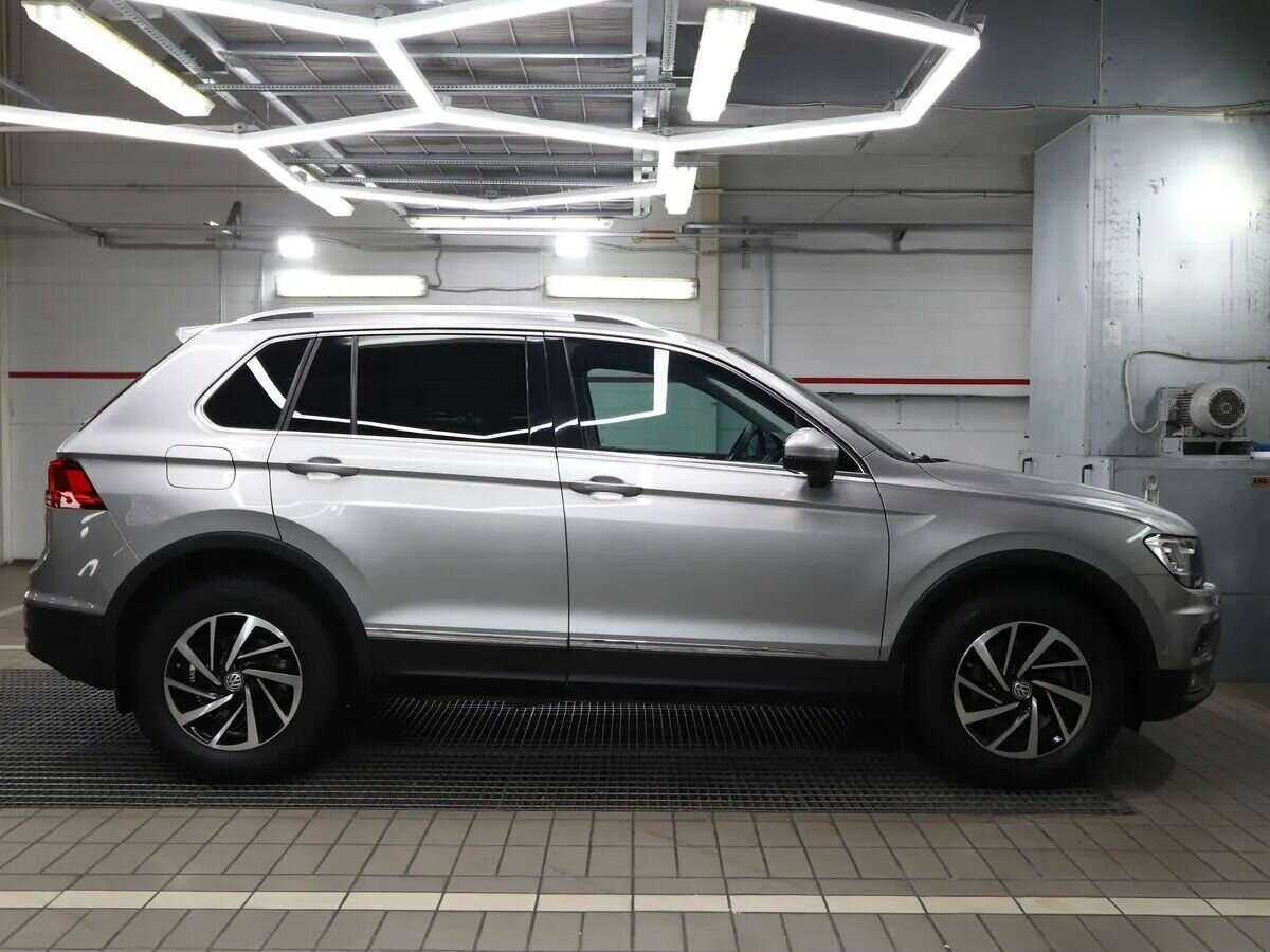 Volkswagen Tiguan, 2018 Фото №13