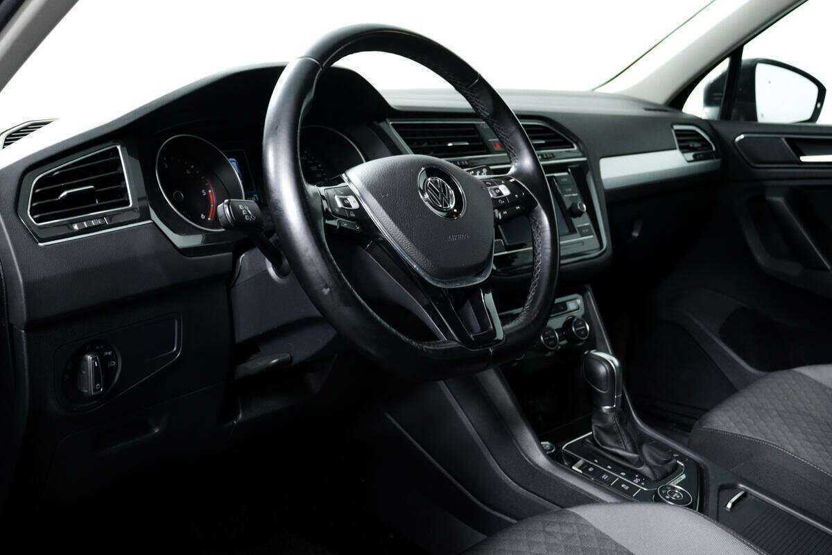 Volkswagen Tiguan, 2017 Фото №13