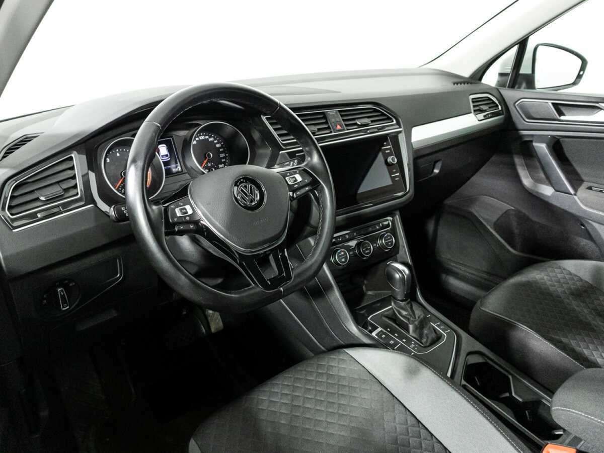 Volkswagen Tiguan, 2020 Фото №11