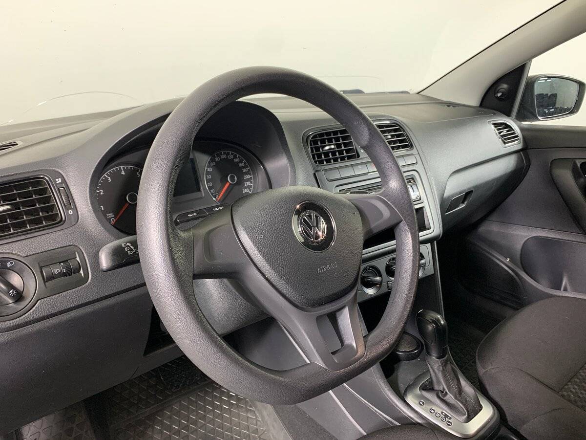 Volkswagen Polo, 2017 Фото №11