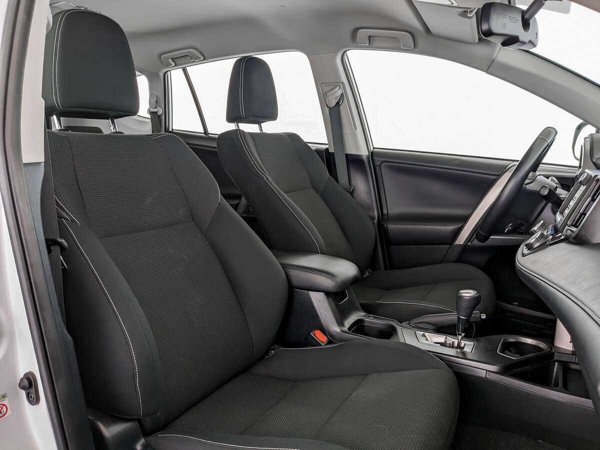 Toyota RAV4, 2019 Фото №19