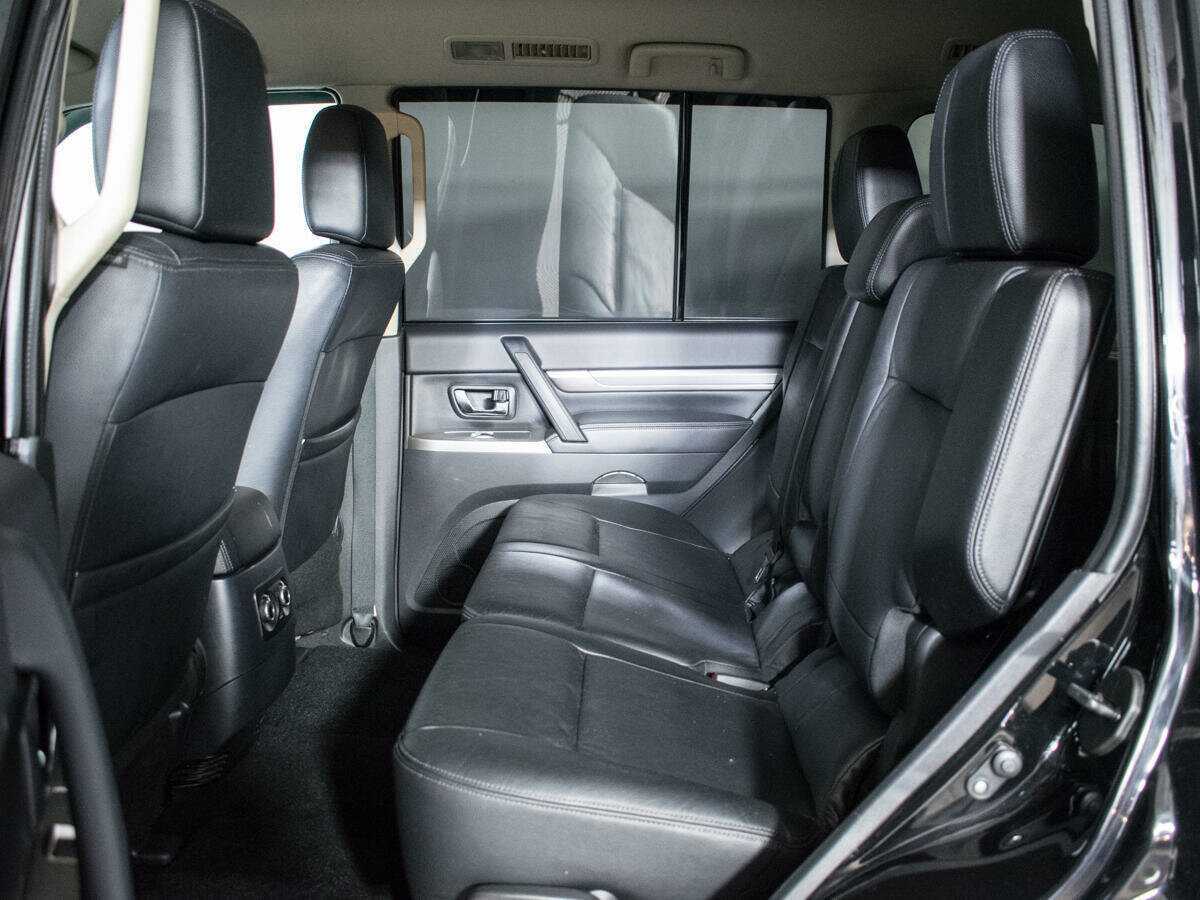 Mitsubishi Pajero, 2014 Фото №7