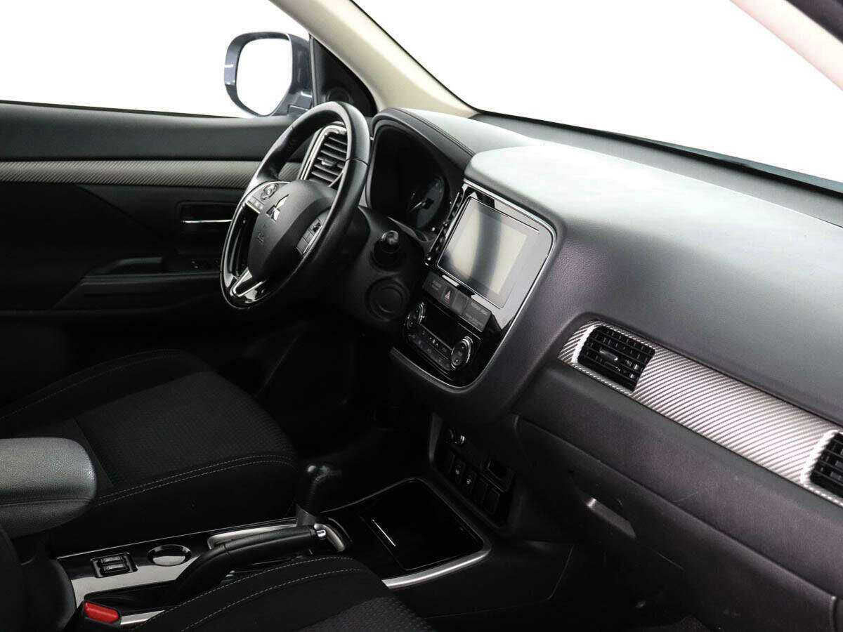 Mitsubishi Outlander, 2018 Фото №7