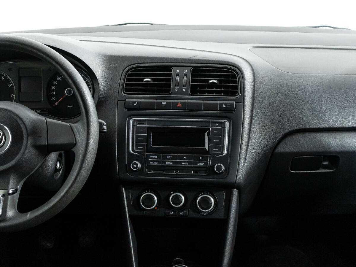 Volkswagen Polo, 2014 Фото №14