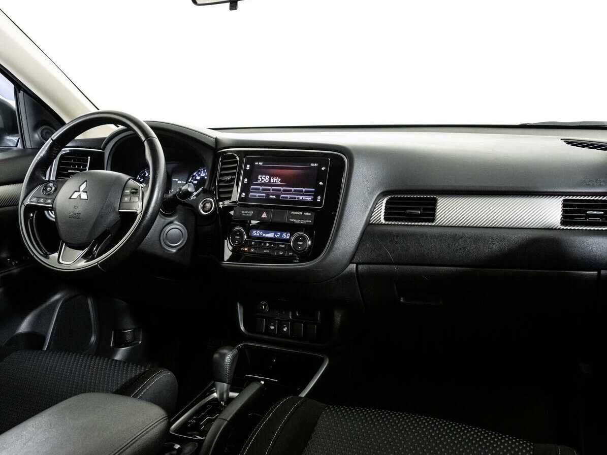 Mitsubishi Outlander, 2018 Фото №9