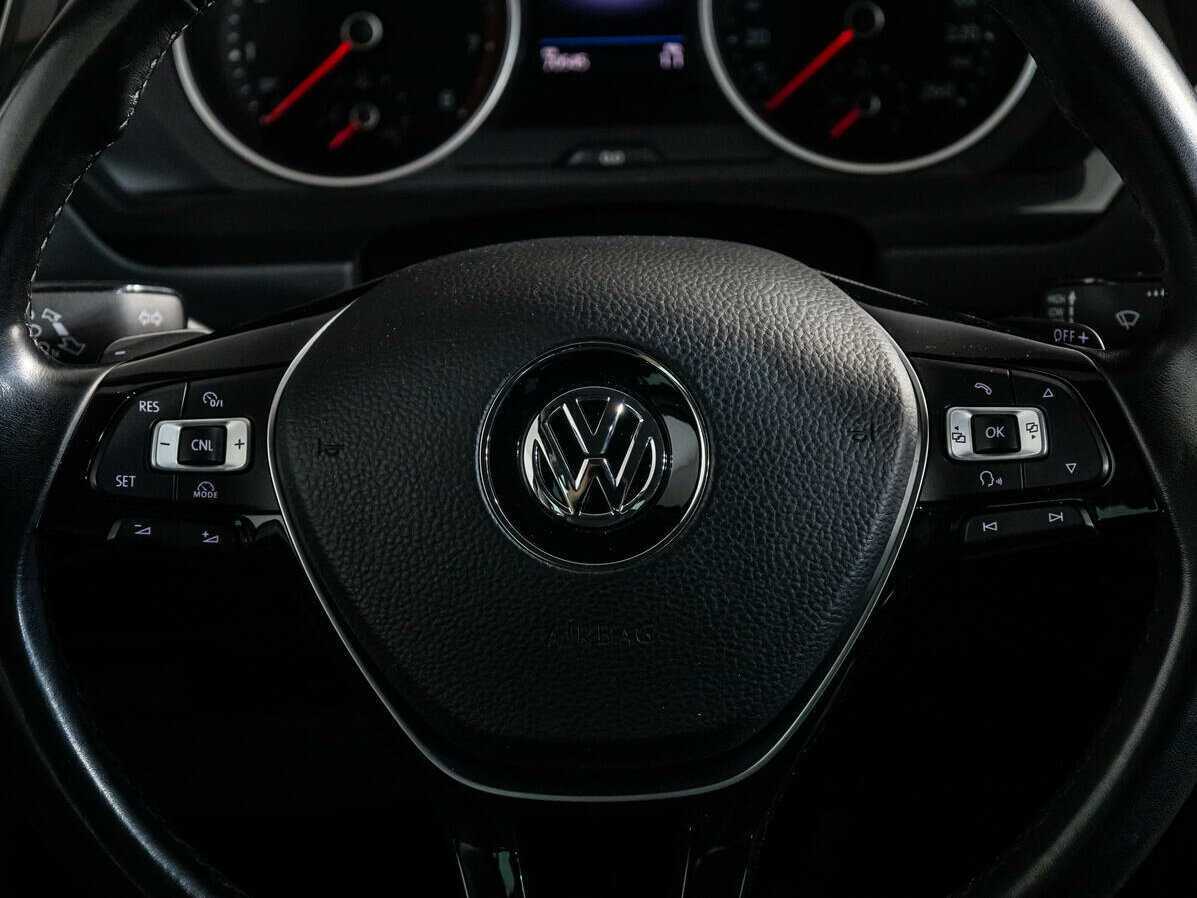 Volkswagen Tiguan, 2017 Фото №16