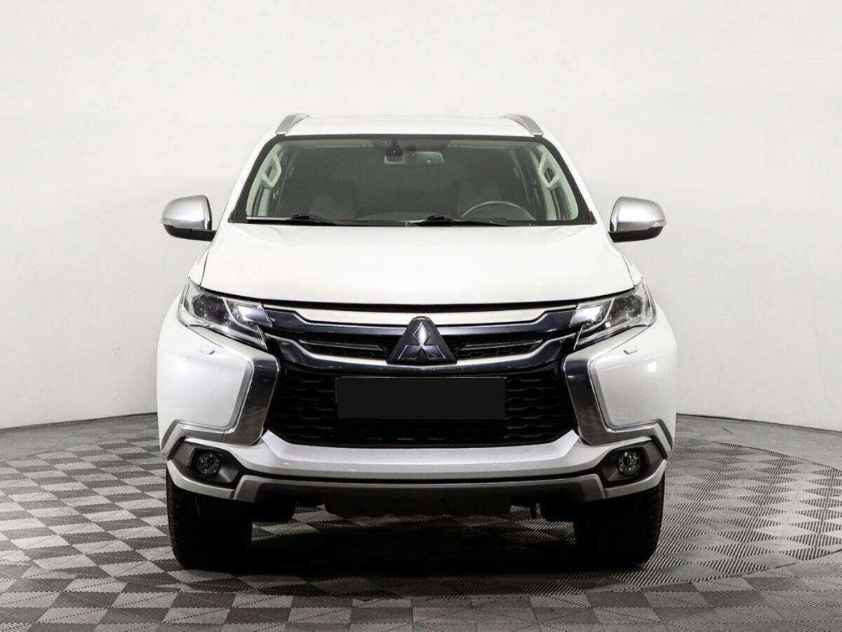 Mitsubishi Pajero Sport, 2018 Фото №2