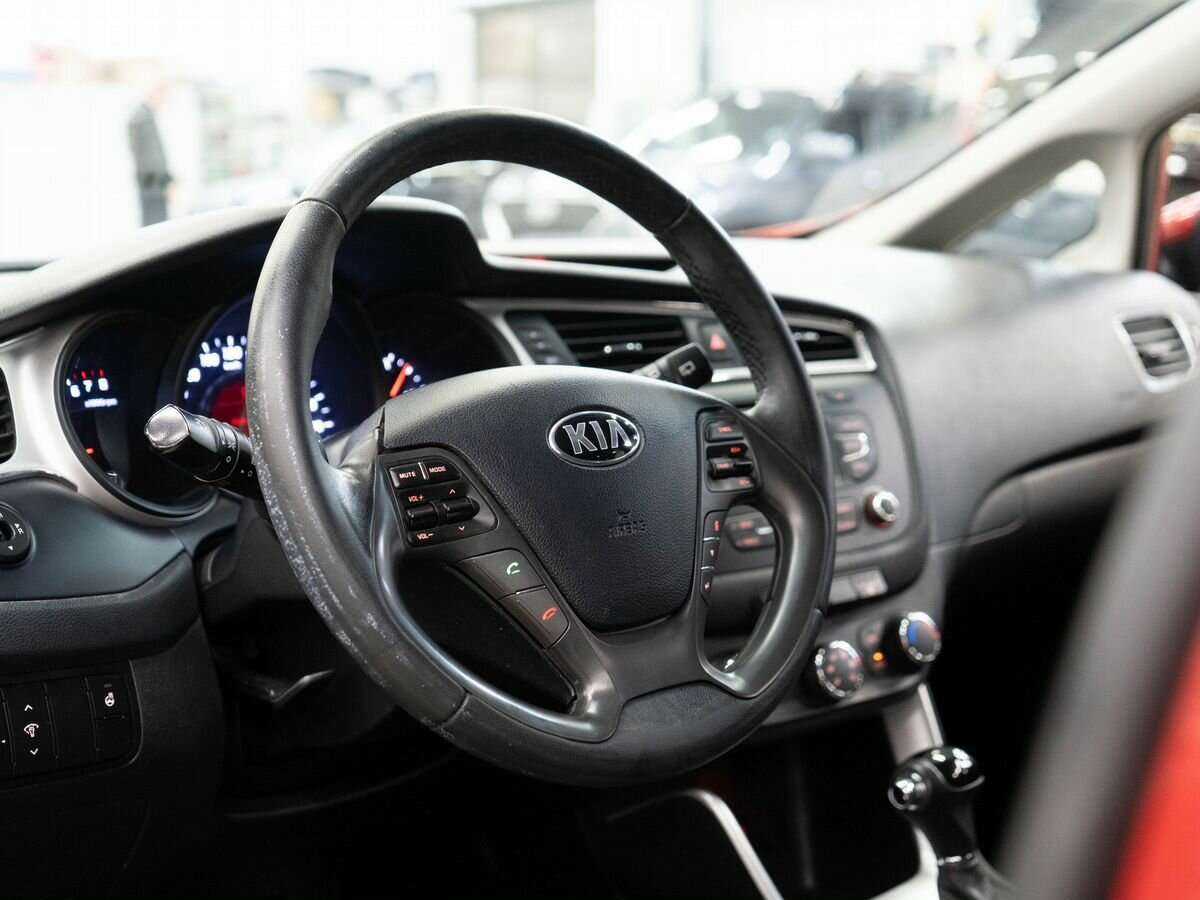 Kia Ceed, 2018 Фото №5