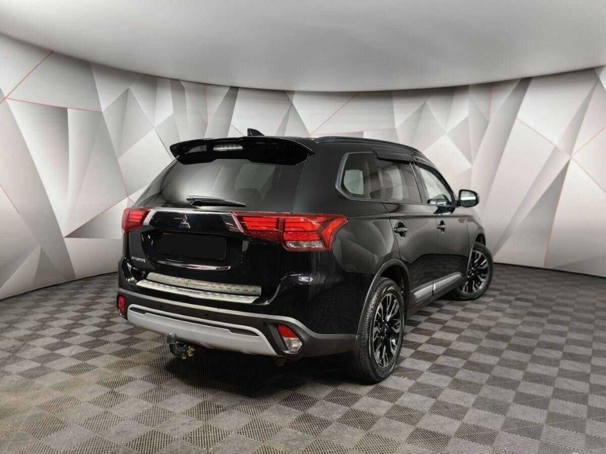 Mitsubishi Outlander, 2022 Фото №2