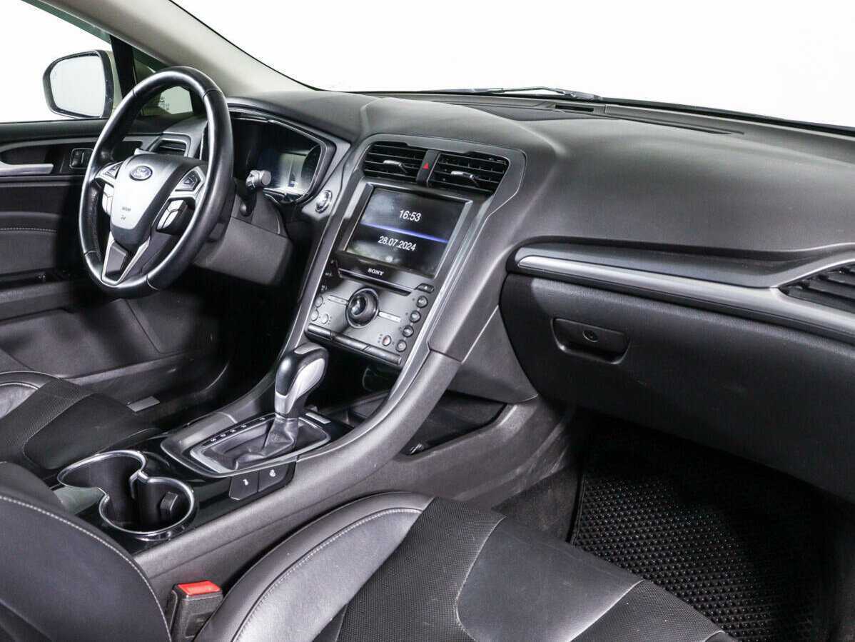 Ford Mondeo, 2015 Фото №8