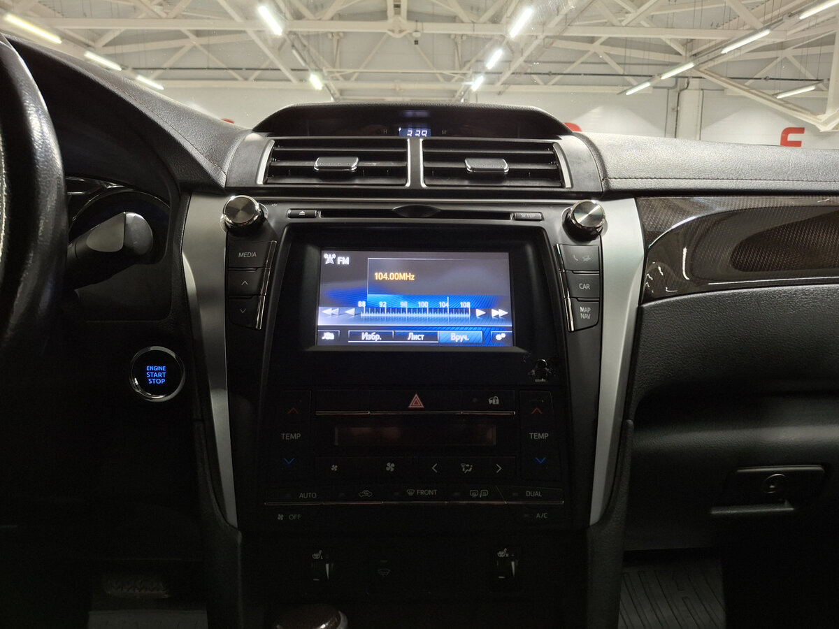 Toyota Camry VII (XV50) Рестайлинг, 2015 Фото №15