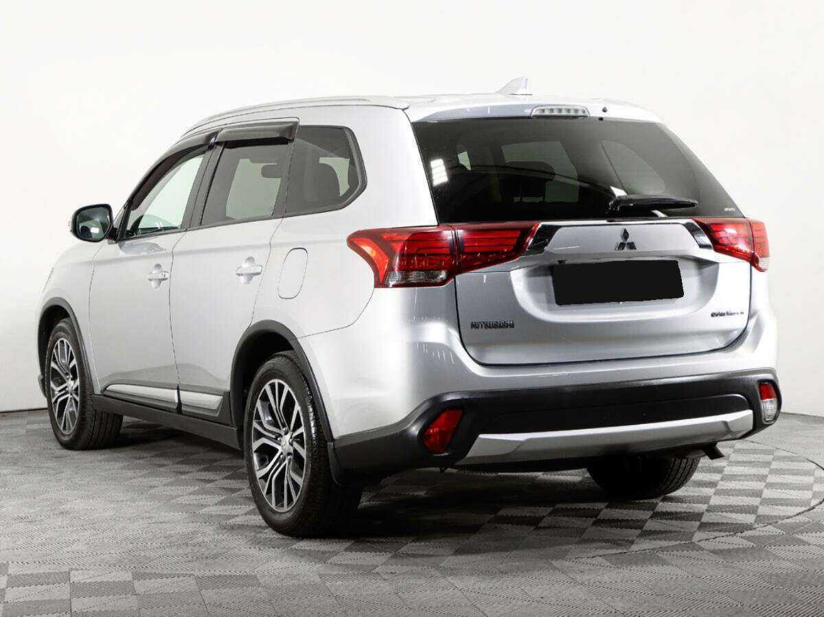 Mitsubishi Outlander, 2018 Фото №6