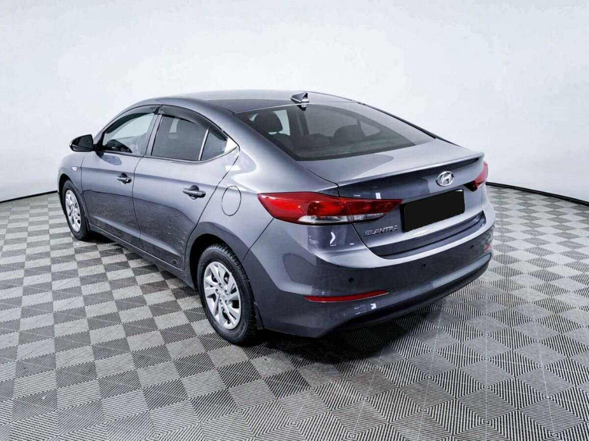 Hyundai Elantra, 2018 Фото №7
