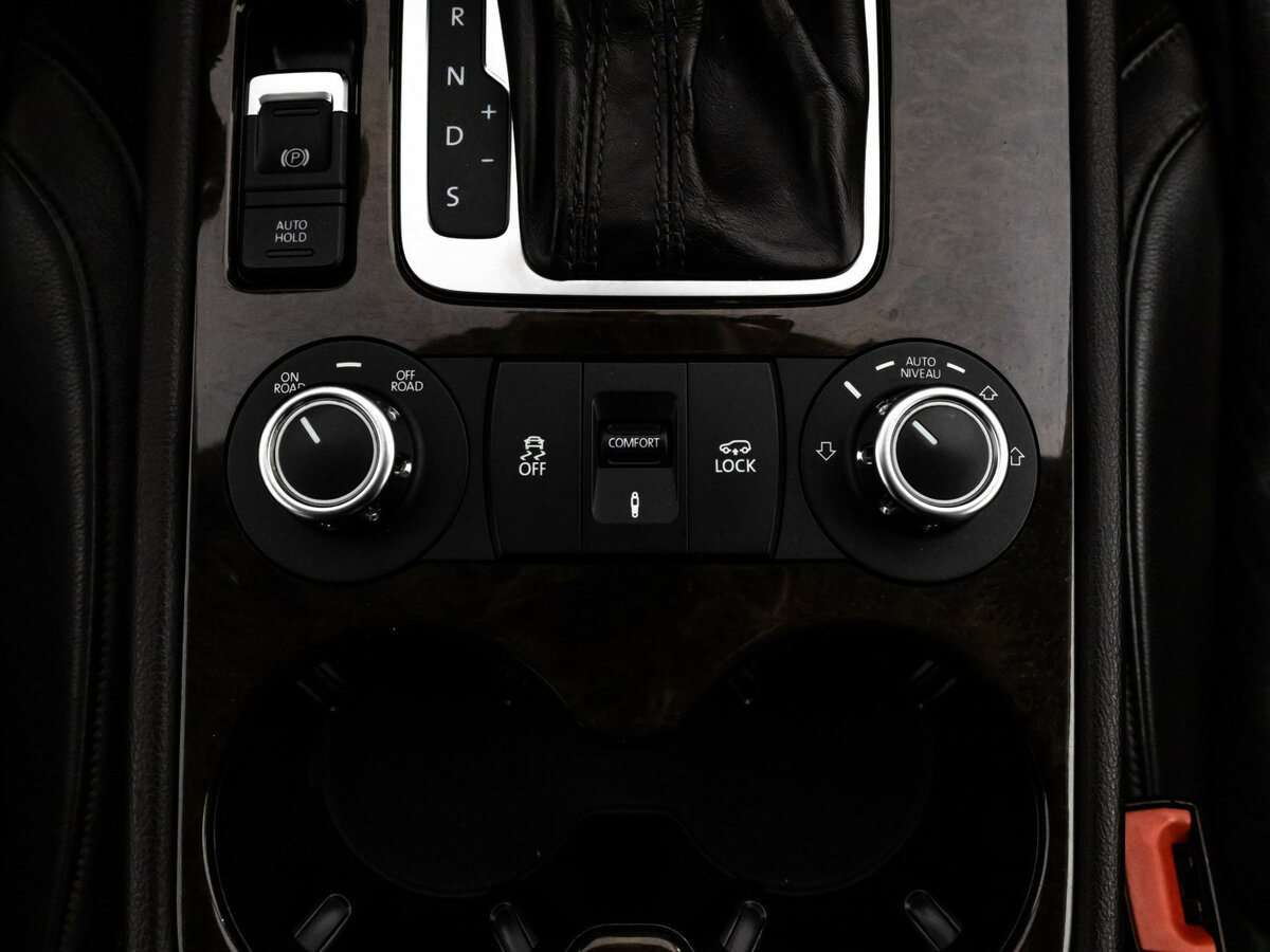 Volkswagen Touareg II, 2012 Фото №11