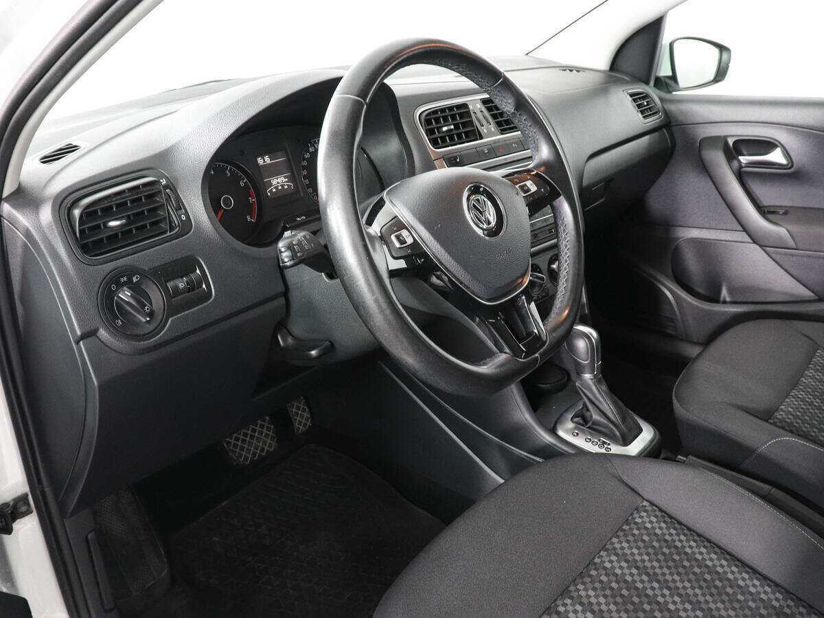 Volkswagen Polo, 2019 Фото №9