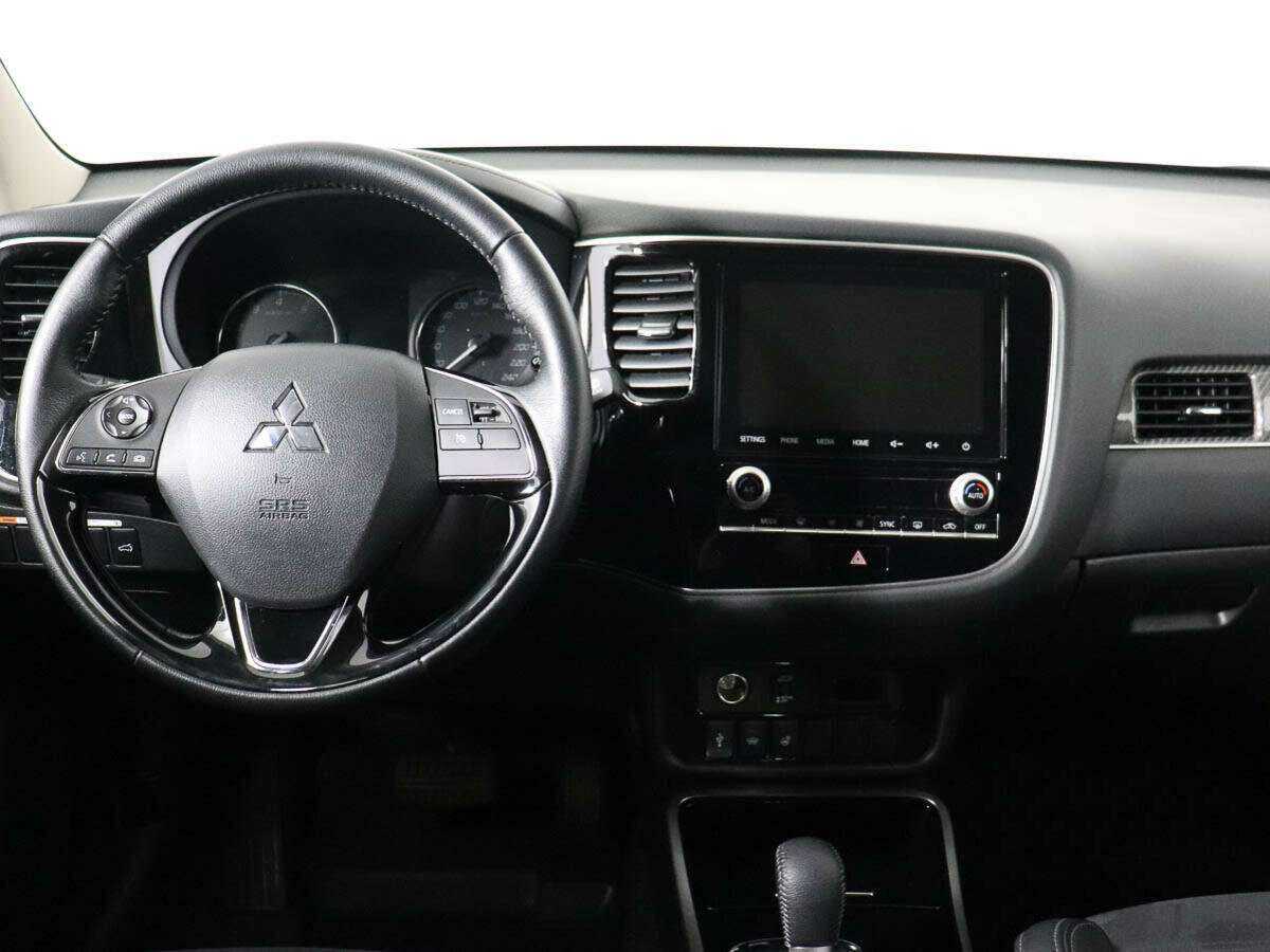 Mitsubishi Outlander, 2022 Фото №10