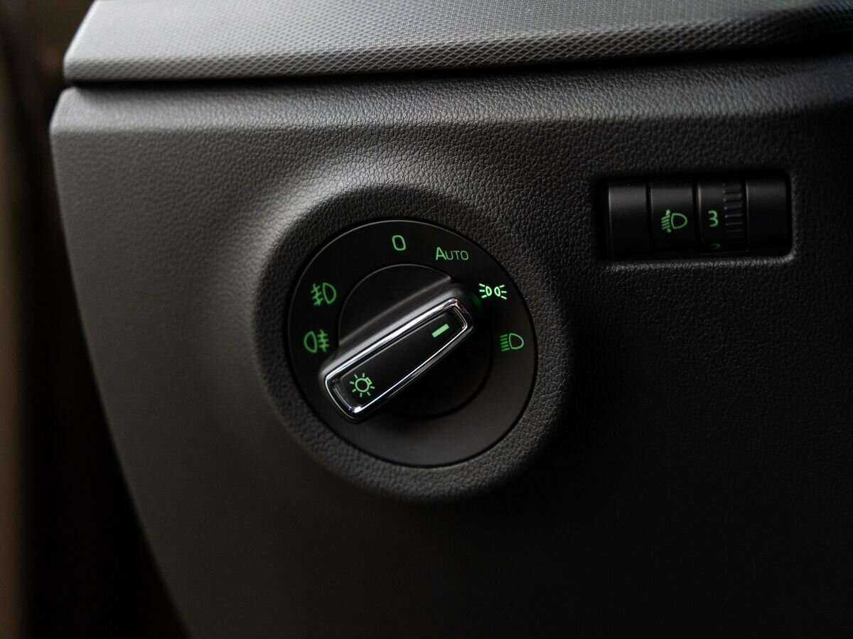 Skoda Rapid, 2021 Фото №16