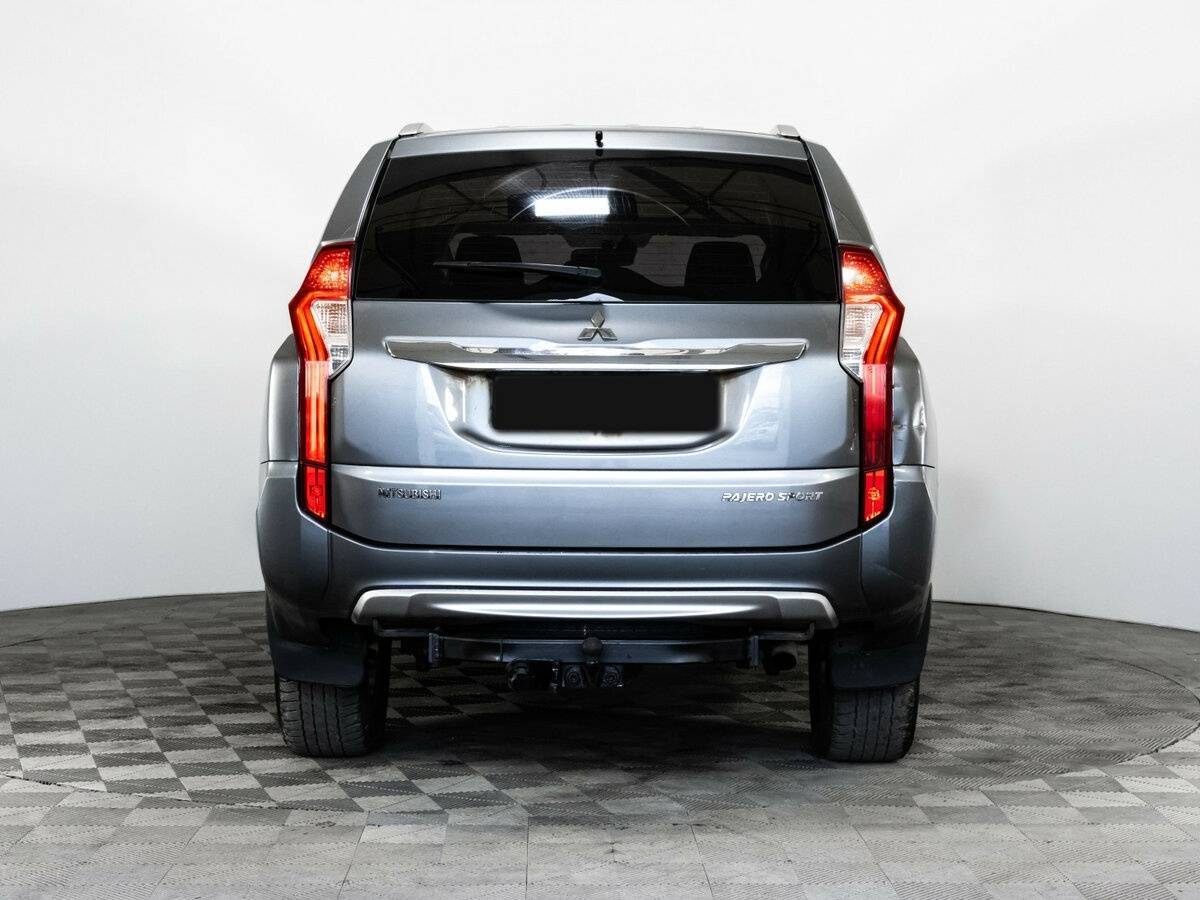 Mitsubishi Pajero Sport, 2017 Фото №6