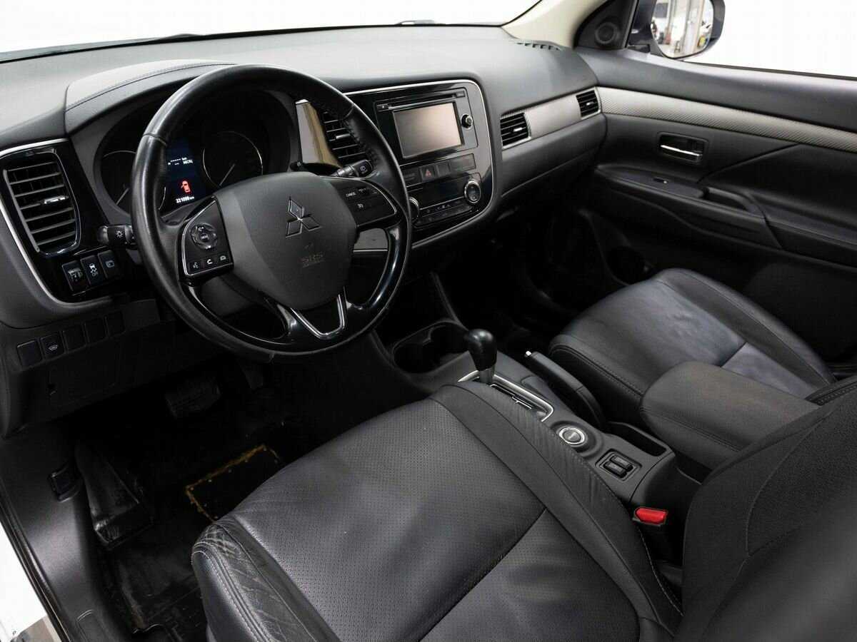 Mitsubishi Outlander, 2015 Фото №9