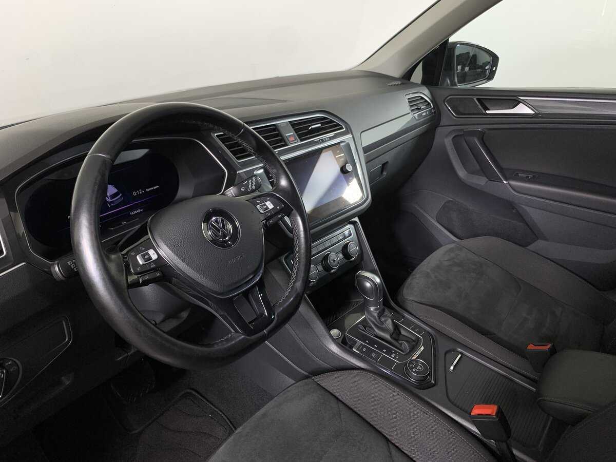 Volkswagen Tiguan, 2018 Фото №11