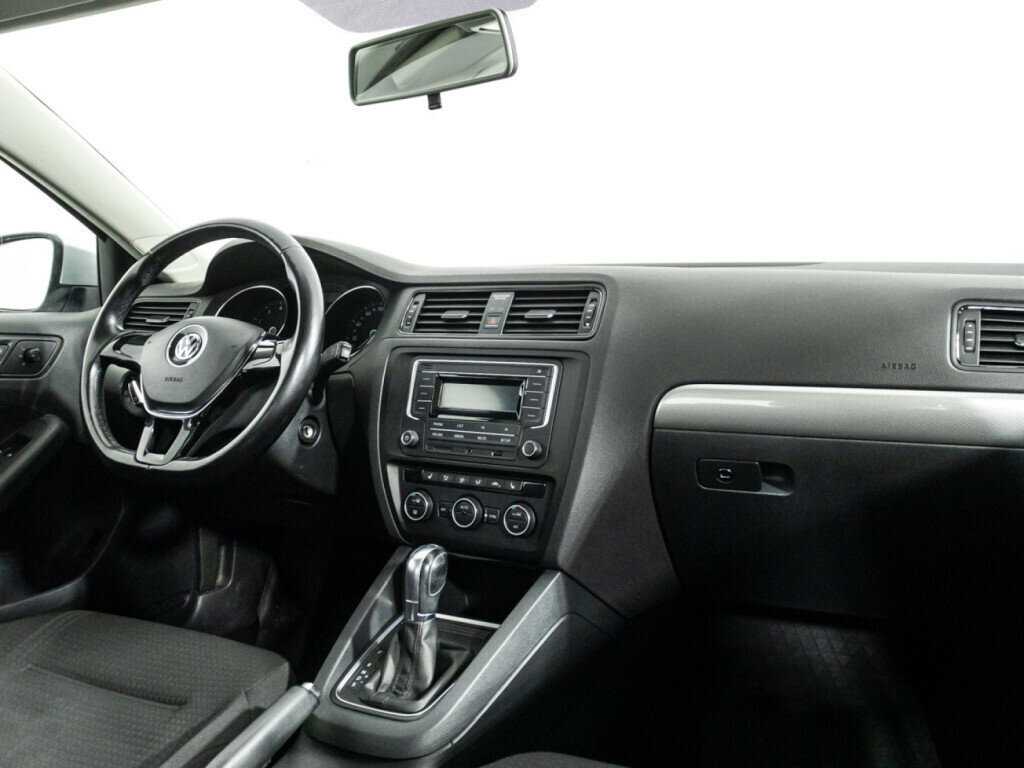 Volkswagen Jetta, 2016 Фото №9