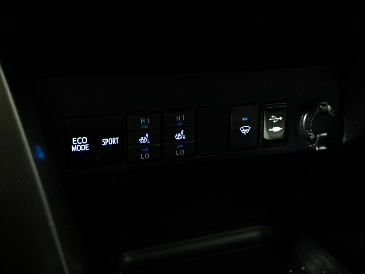 Toyota RAV4 IV (XA40), 2014 Фото №17